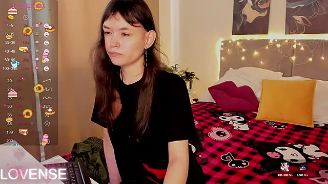 Emily Strikeee online show from 02.26.26