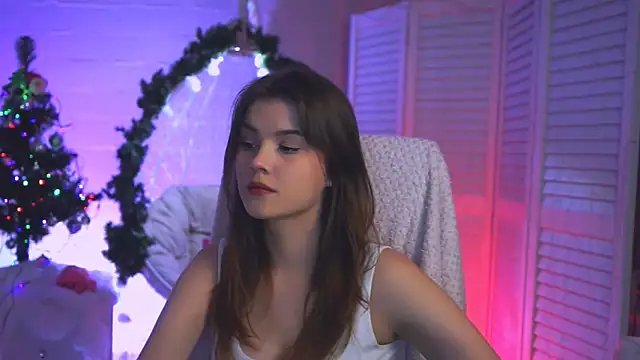 EvaThopson online show from 12.25.24