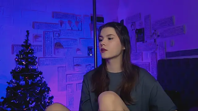 EvaThopson online show from 01.19.25