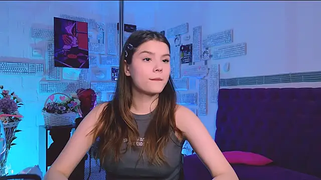 EvaThopson online show from 02.28.25