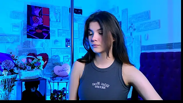 EvaThopson online show from 03.06.25