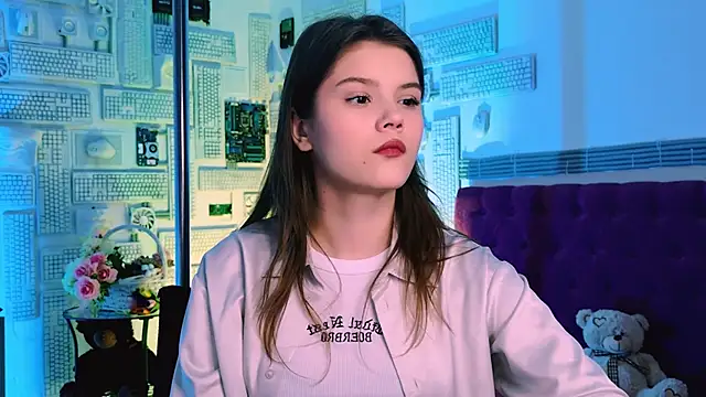 EvaThopson online show from 03.21.25