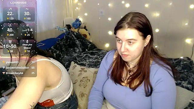 Snapshot of BettyandRich_ chatting on 12.30.24 BettyandRich online show from 12.30.24