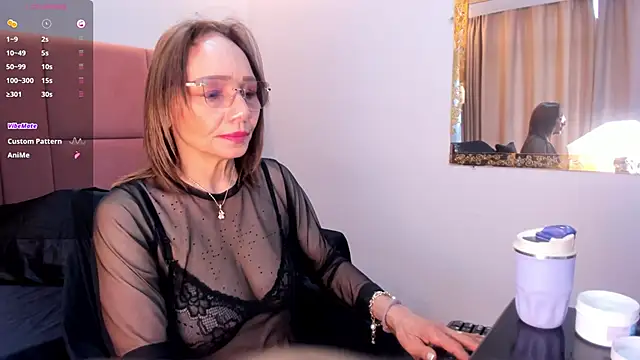 Snapshot of JennieRosse chatting on 05.11.26 JennieRosse online show from 05.11.26