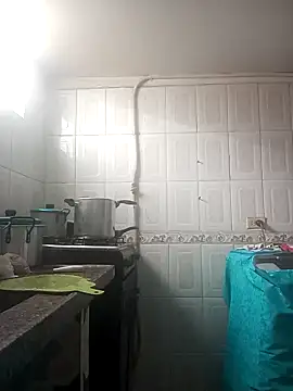 Snapshot of Tefannyy_ chatting on 01.28.25 Tefannyy online show from 01.28.25