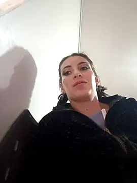 Snapshot of Tefannyy_ chatting on 02.26.25 Tefannyy online show from 02.26.25