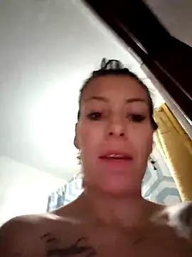 Snapshot of Tefannyy_ chatting on 03.13.25 Tefannyy online show from 03.13.25