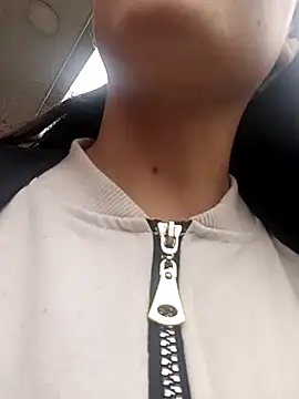 Snapshot of Tefannyy_ chatting on 03.17.25 Tefannyy online show from 03.17.25