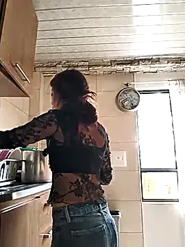 Snapshot of Tefannyy_ chatting on 09.17.25 Tefannyy online show from 09.17.25