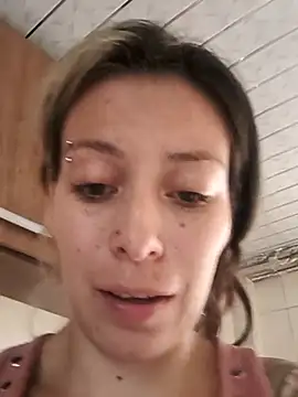 Snapshot of Tefannyy_ chatting on 09.22.25 Tefannyy online show from 09.22.25