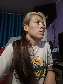 Snapshot of Tefannyy_ chatting on 05.21.26 Tefannyy online show from 05.21.26