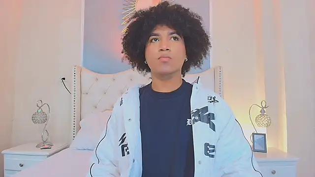 Ambar Collingg online show from 10.16.25