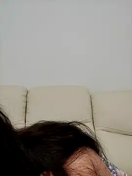 Snapshot of leeya_lee chatting on 01.15.25 leeya lee online show from 01.15.25