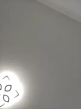 Snapshot of leeya_lee chatting on 01.24.25 leeya lee online show from 01.24.25