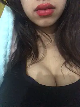 Snapshot of Yonaaaaaaaaa chatting on 01.22.25 Yonaaaaaaaaa online show from 01.22.25