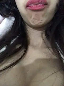 Snapshot of Yonaaaaaaaaa chatting on 02.04.25 Yonaaaaaaaaa online show from 02.04.25