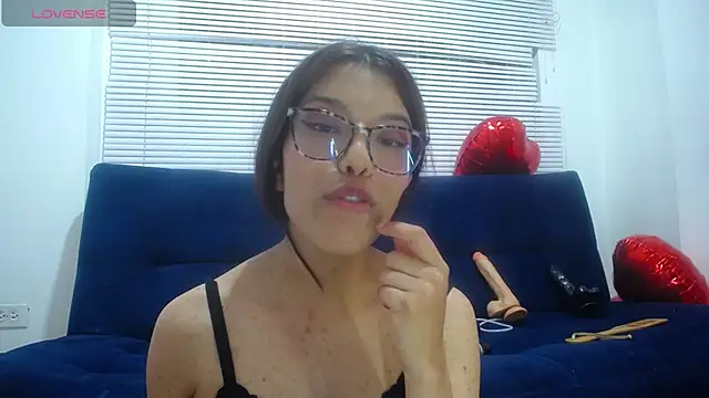 Snapshot of _lucysmith chatting on 03.12.25  lucysmith online show from 03.12.25