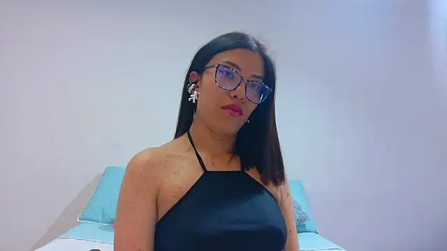 Snapshot of _lucysmith chatting on 10.02.25  lucysmith online show from 10.02.25
