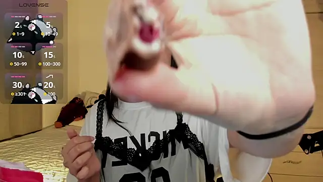 Ju Kyung online show from 10.22.25