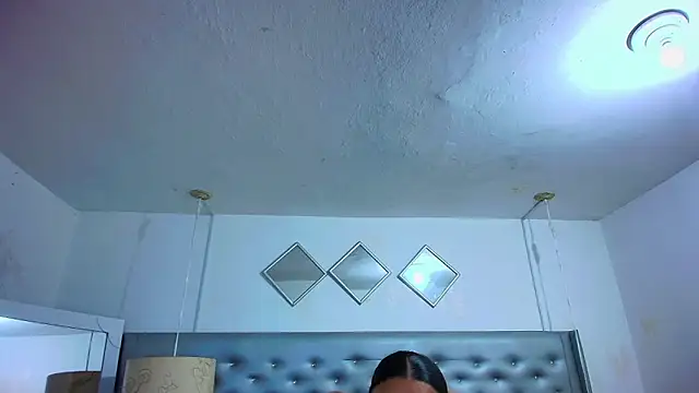 EileenBenzon online show from 03.18.26