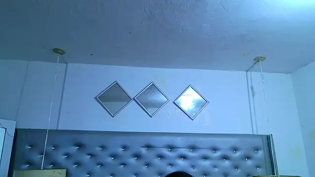 EileenBenzon online show from 04.15.26