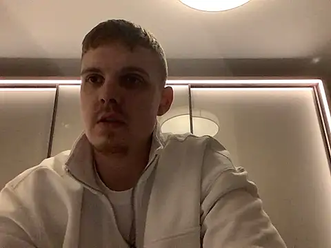 Snapshot of neilho1 chatting on 01.17.25 neilho1 online show from 01.17.25