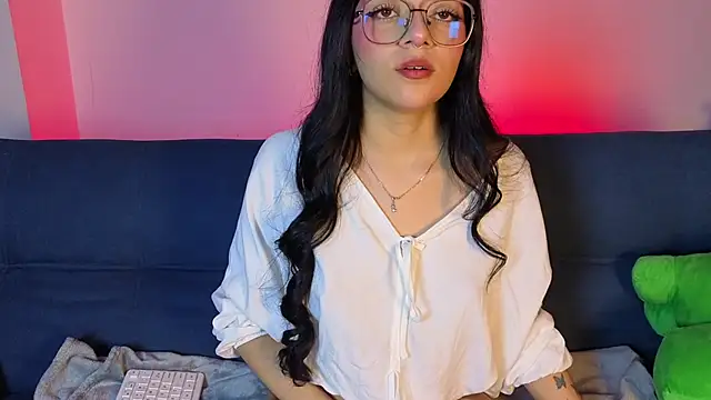 Snapshot of lana_dol chatting on 02.14.26 lana dol online show from 02.14.26