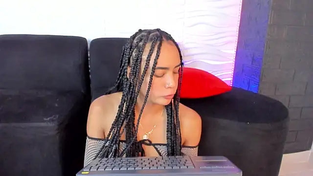 Snapshot of iam_cami chatting on 12.12.24 iam cami online show from 12.12.24