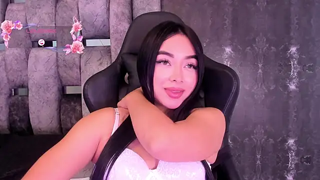 Snapshot of gaby_desire777 chatting on 12.16.24 gaby desire777 online show from 12.16.24