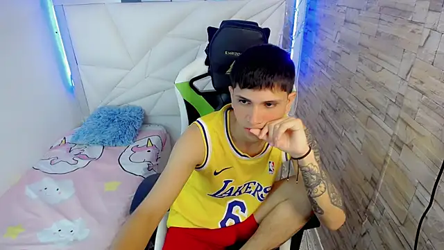 Brayan lopezz online show from 01.18.25