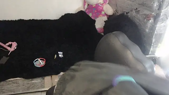 skinny sweet2411 online show from 12.04.25