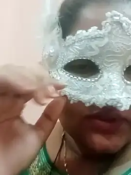 Snapshot of seemi_bhabhi chatting on 02.22.25 seemi bhabhi online show from 02.22.25