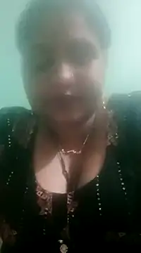 Snapshot of seemi_bhabhi chatting on 03.11.25 seemi bhabhi online show from 03.11.25