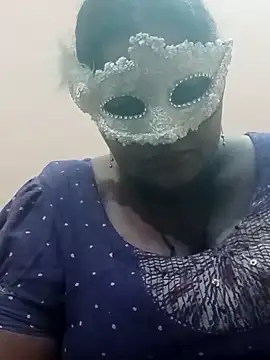 Snapshot of seemi_bhabhi chatting on 03.13.25 seemi bhabhi online show from 03.13.25