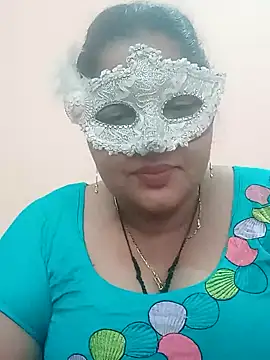 Snapshot of seemi_bhabhi chatting on 03.16.25 seemi bhabhi online show from 03.16.25