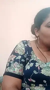 Snapshot of seemi_bhabhi chatting on 03.21.25 seemi bhabhi online show from 03.21.25