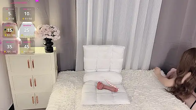 Snapshot of Lucky-susuBB chatting on 12.22.24 Lucky-susuBB online show from 12.22.24