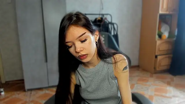 Snapshot of SweetyDeviliya chatting on 05.12.26 SweetyDeviliya online show from 05.12.26