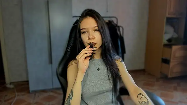 Snapshot of SweetyDeviliya chatting on 05.29.26 SweetyDeviliya online show from 05.29.26