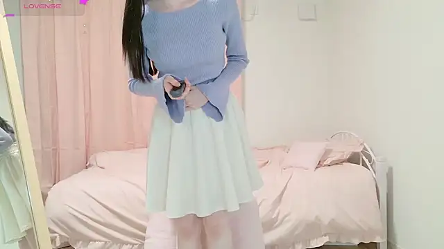 Snapshot of MARIAo0 chatting on 12.19.24 MARIAo0 online show from 12.19.24