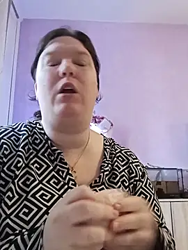 CurvyMilf1992 online show from 10.16.25