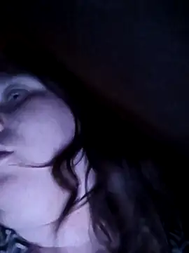 CurvyMilf1992 online show from 10.17.25