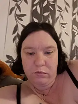 CurvyMilf1992 online show from 10.20.25