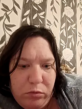 CurvyMilf1992 online show from 10.22.25