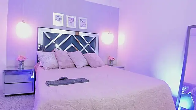 ibella7 online show from 01.25.25