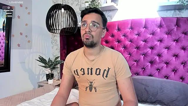 Edward max online show from 02.17.26