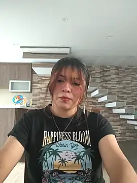 Snapshot of Elsa_sweet chatting on 06.17.26 Elsa sweet online show from 06.17.26