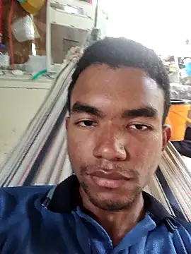 Reynold2608 online show from 11.28.25