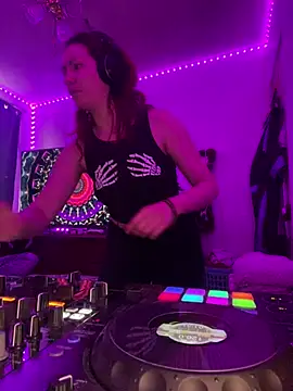 Snapshot of Nina-Chick777 chatting on 02.22.26 Nina-Chick777 online show from 02.22.26