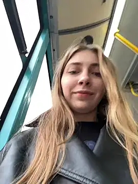 Sunny   Bunny online show from 11.02.25